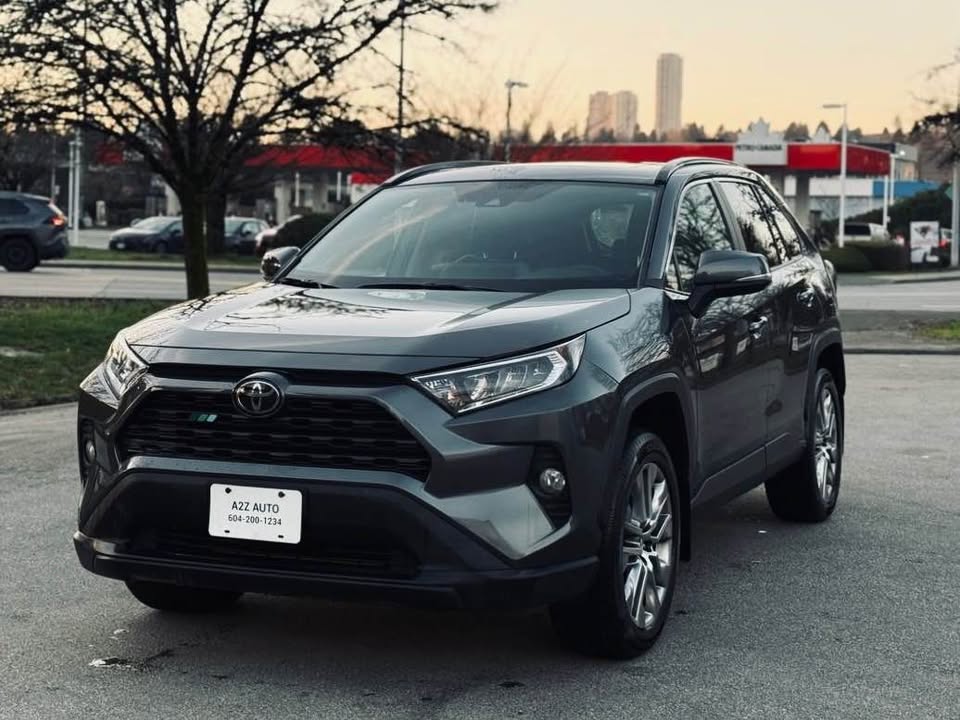 2019 TOYOTA RAV4 XLE AWD sold