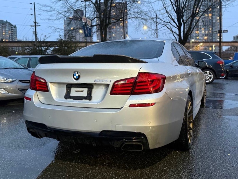 2011 BMW 550 XI AWD v8