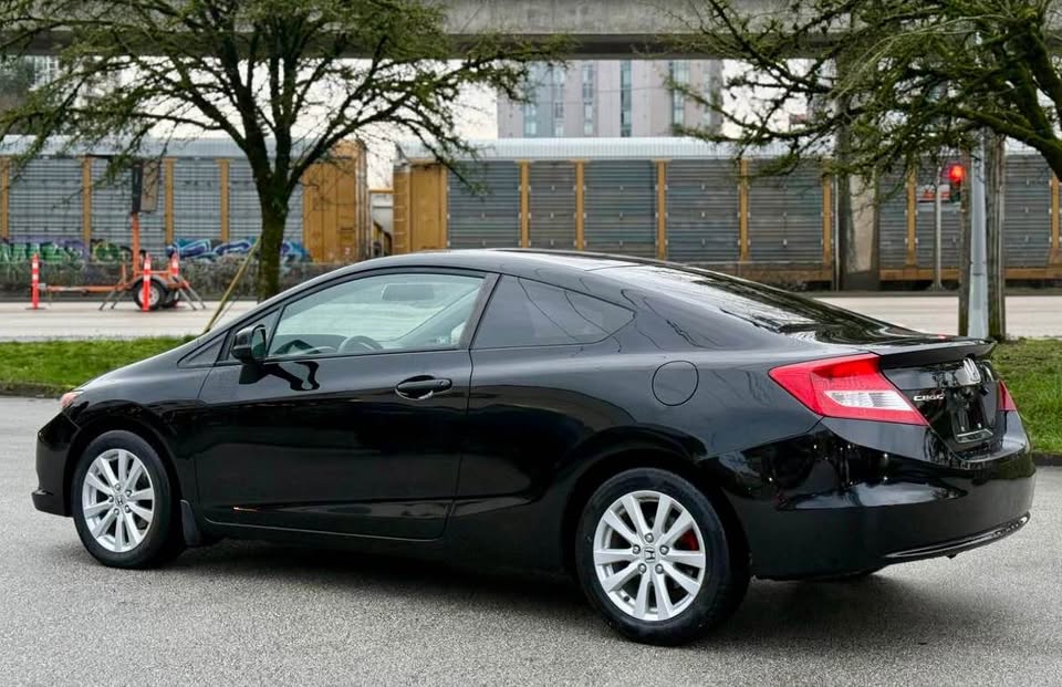 2012 Honda civic coup