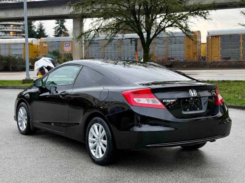2012 Honda civic coup