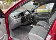 2004 Chevrolet optra 5
