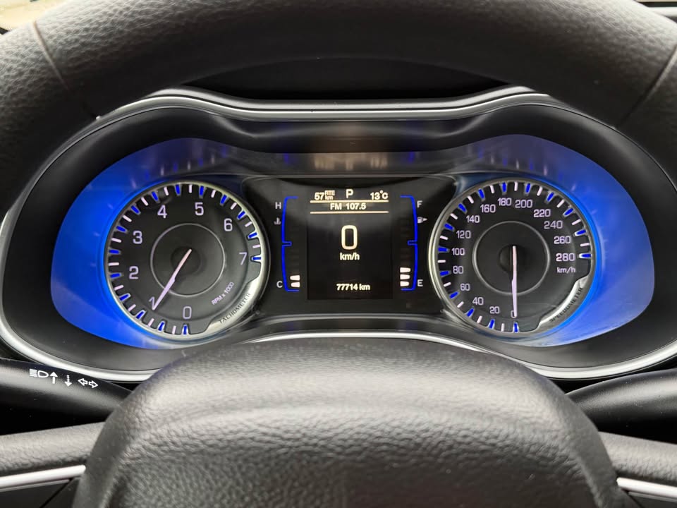 2016 Chrysler 200 — Automatic