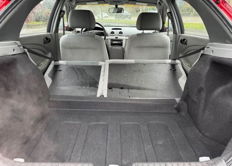 2004 Chevrolet optra 5