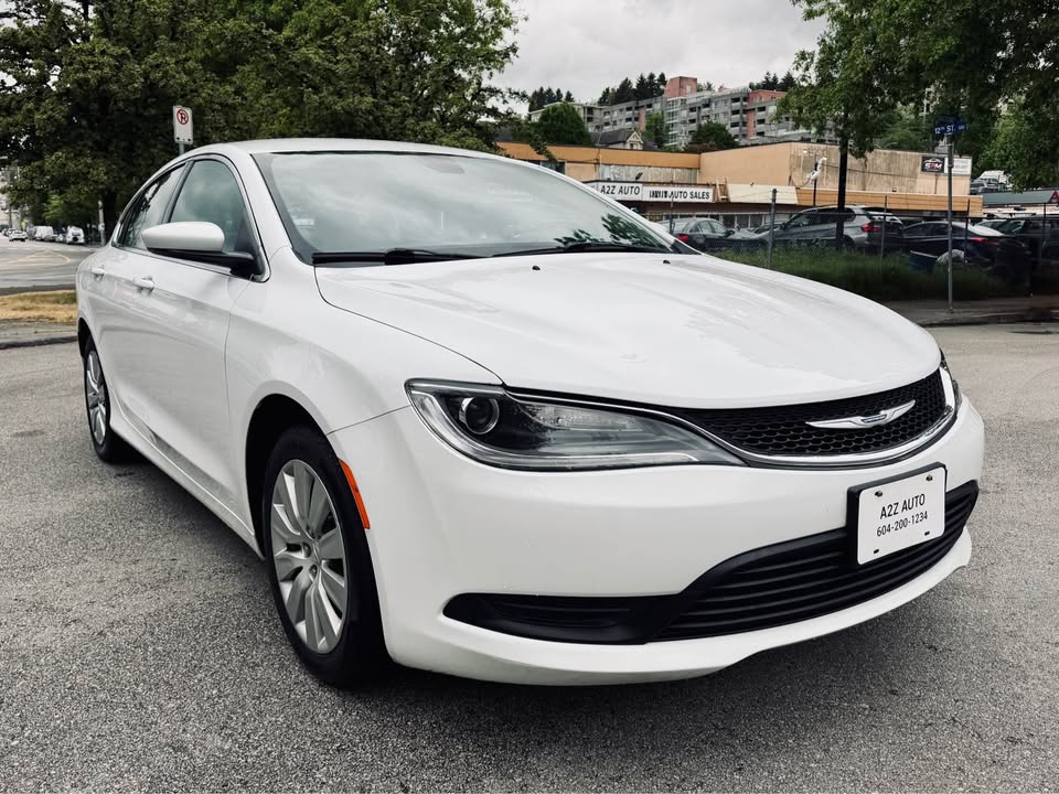 2016 Chrysler 200 — Automatic