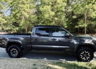2022 Toyota Tacoma  4X4   Crew Cab Long Box 6 Fit Tall