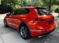 2018 Volkswagen tiguan r-line Fully Loaded. Low KM, Warranty Included