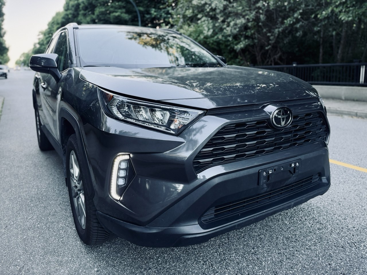 2020 Toyota RAV4  XLE AWD