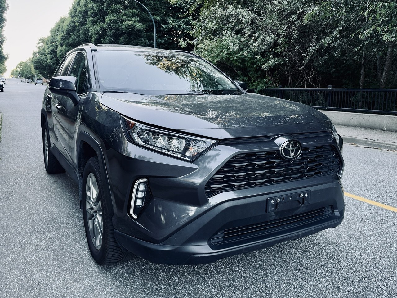 2020 Toyota RAV4  XLE AWD