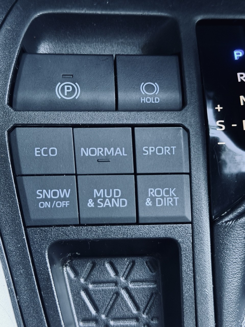 2020 Toyota RAV4  XLE AWD