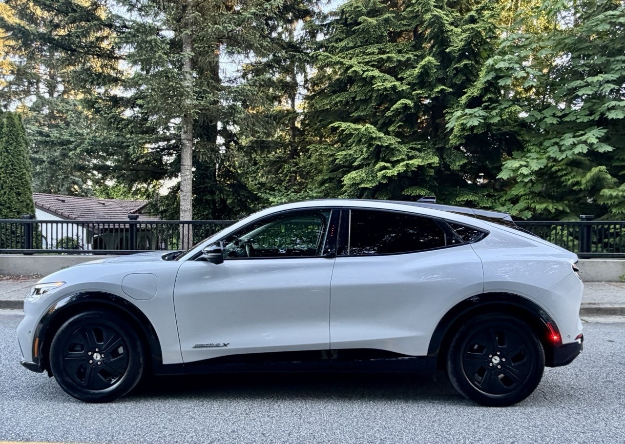 2021 Ford mustang mach-e | california route 1 edition |