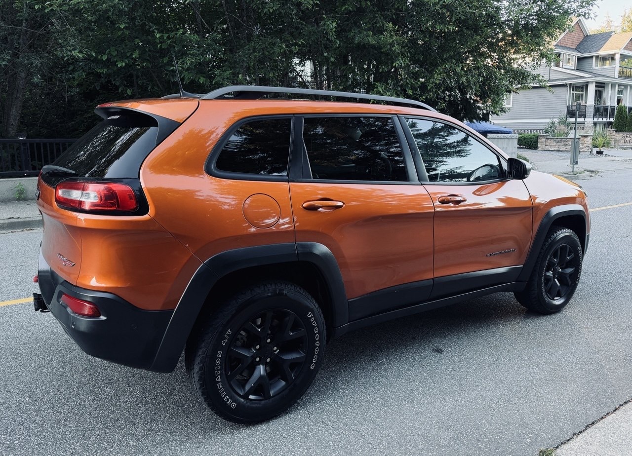 2016 Jeep Cherokee Trail-Hawk 4×4 with the Off-road  Package