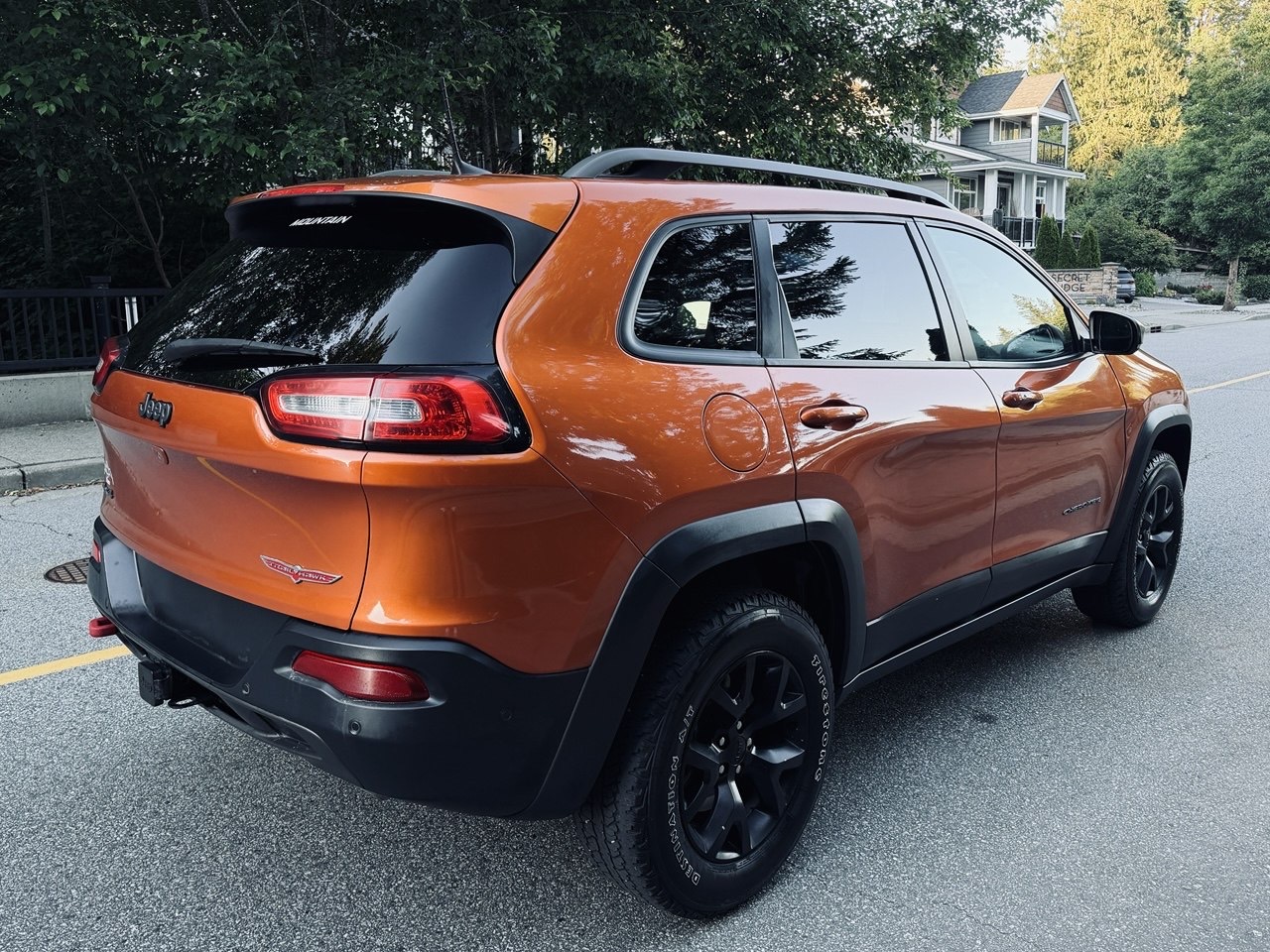 2016 Jeep Cherokee Trail-Hawk 4×4 with the Off-road  Package