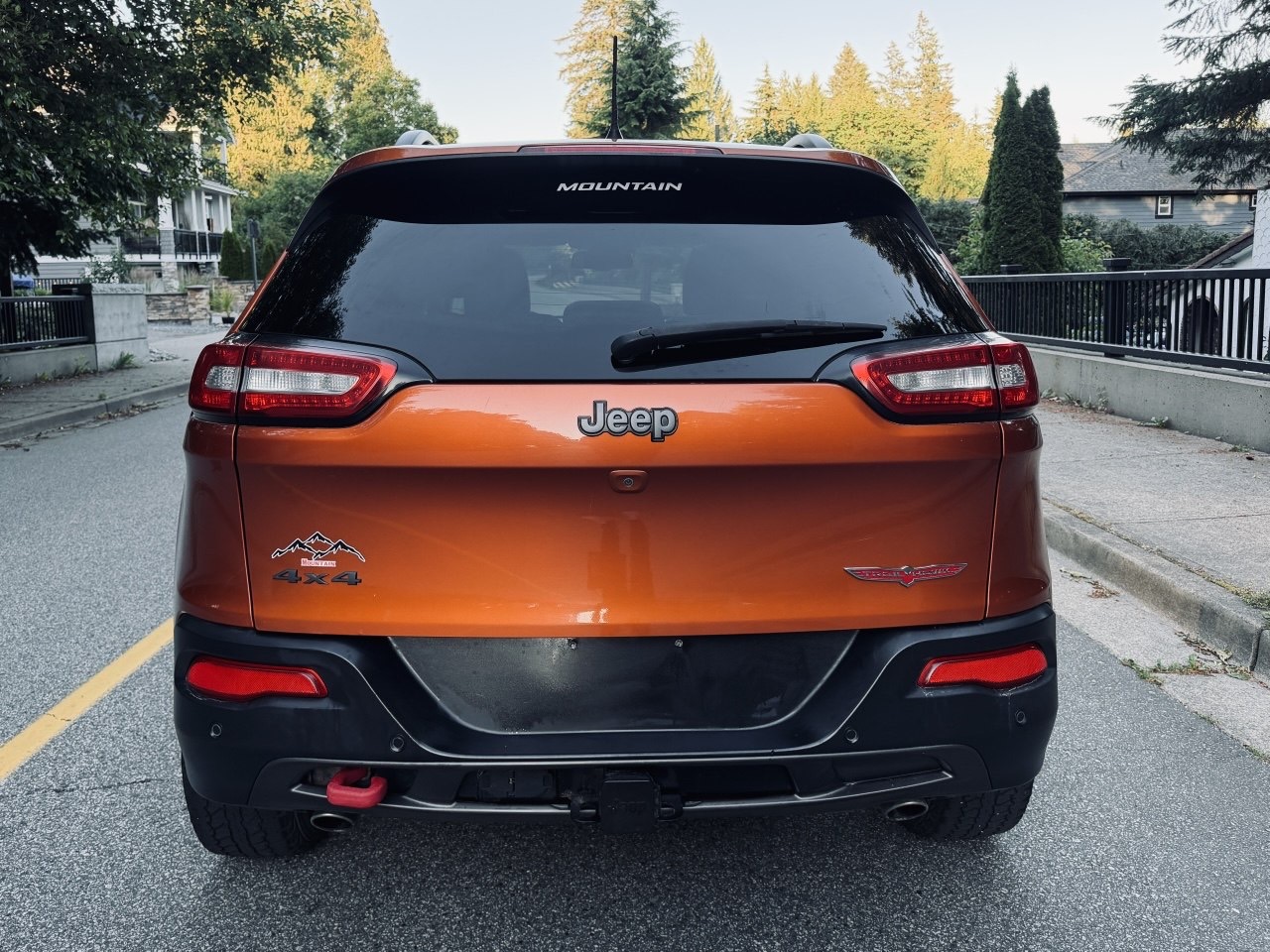 2016 Jeep Cherokee Trail-Hawk 4×4 with the Off-road  Package
