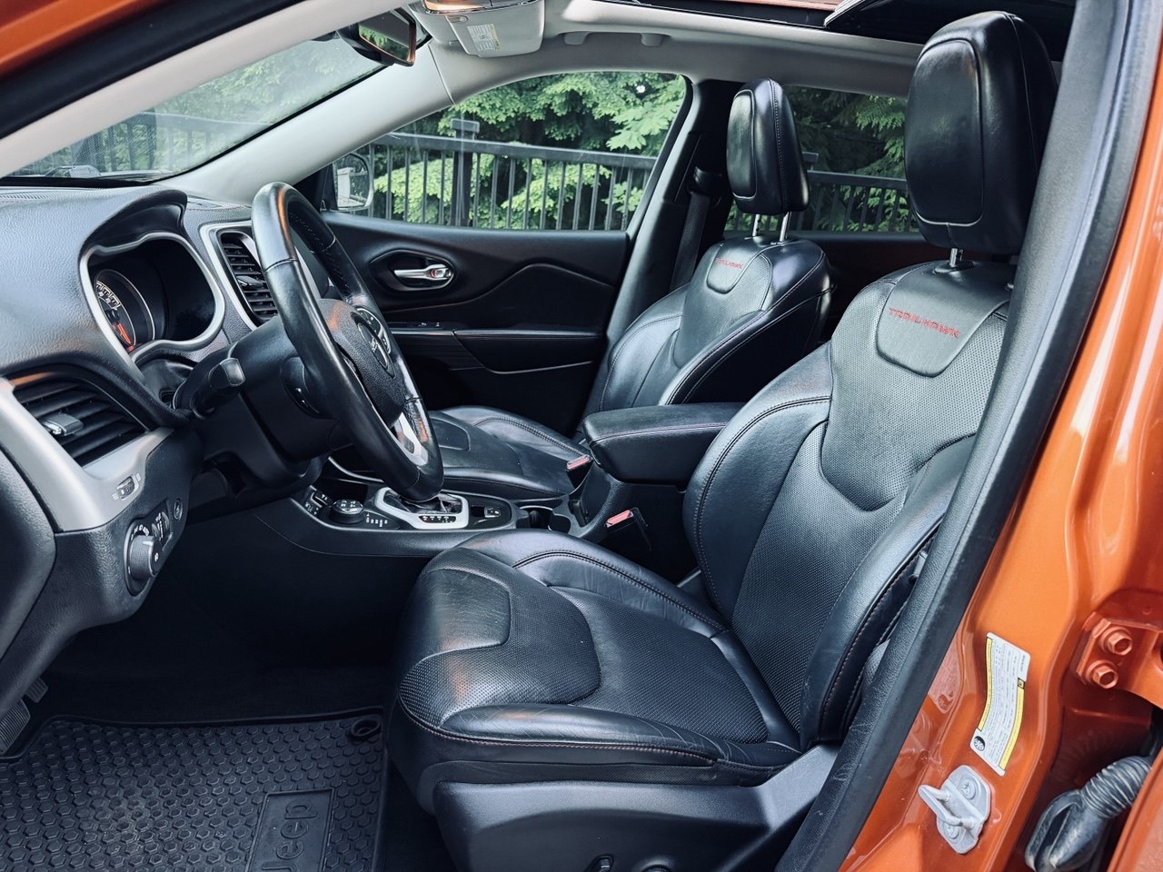 2016 Jeep Cherokee Trail-Hawk 4×4 with the Off-road  Package