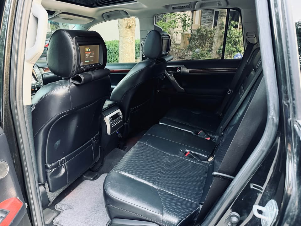 🚗 2013 Lexus GX460 | LOCAL | 1 OWNER | DEALER SERVICED | WARRANTY INCLUDED 🚗