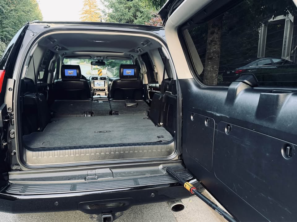 🚗 2013 Lexus GX460 | LOCAL | 1 OWNER | DEALER SERVICED | WARRANTY INCLUDED 🚗