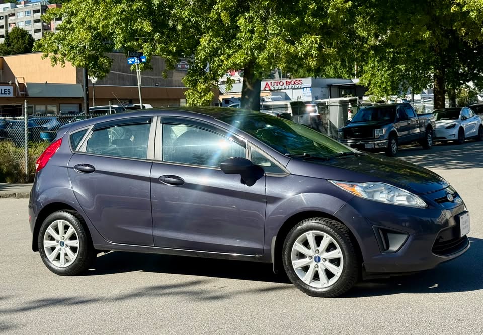 2013 Ford fiesta se