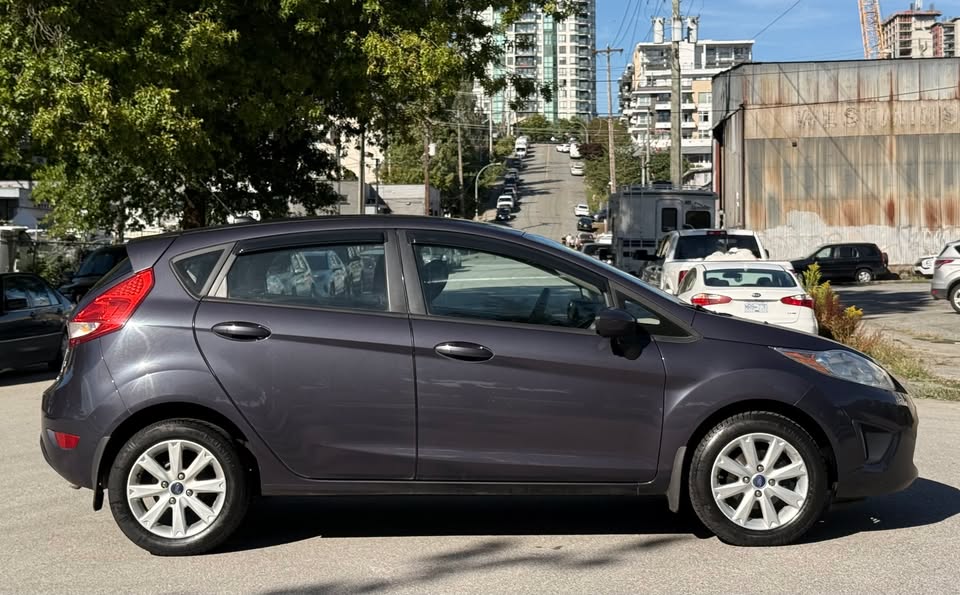 2013 Ford fiesta se