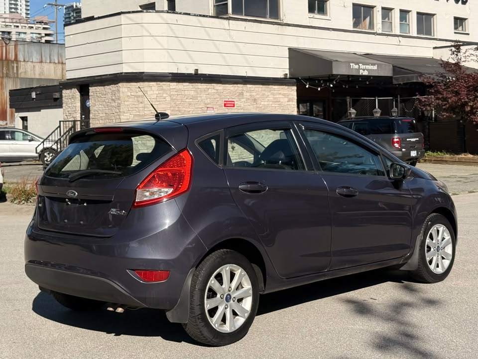 2013 Ford fiesta se