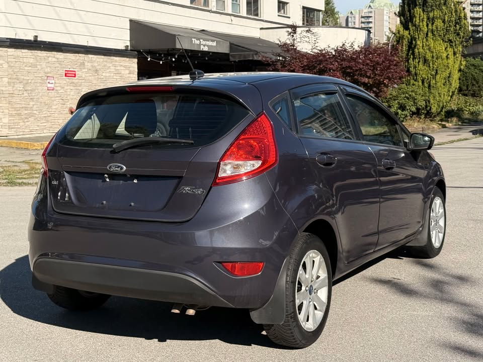 2013 Ford fiesta se